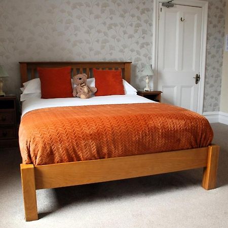 Denehurst Guest House Уиндермер Екстериор снимка